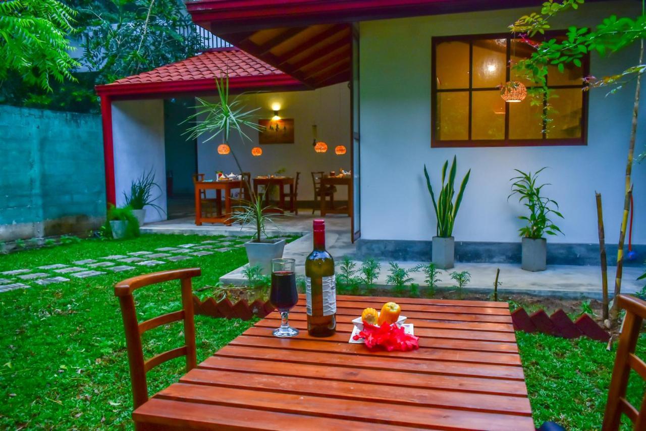 Onera Villa Хіккадува Екстер'єр фото