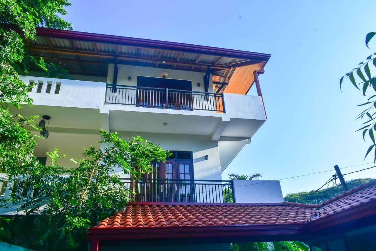 Onera Villa Хіккадува Екстер'єр фото