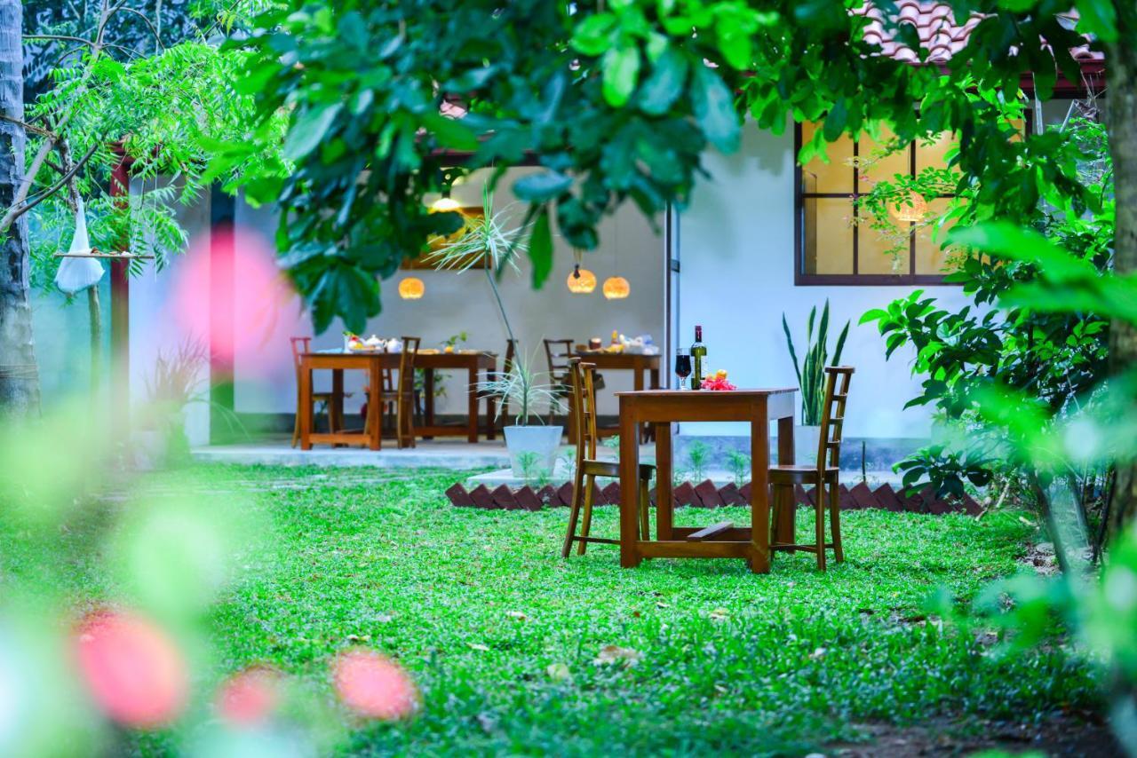 Onera Villa Хіккадува Екстер'єр фото